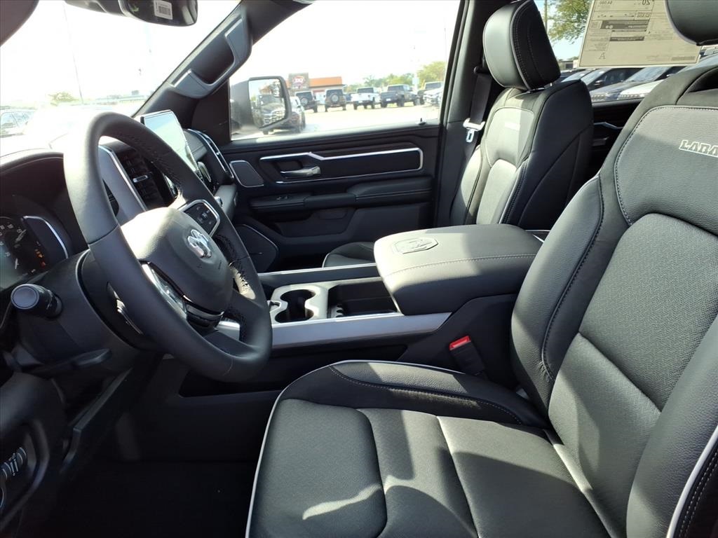 2026 Ram 1500 Laramie photo 9