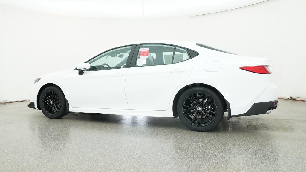 2025 Toyota Camry SE photo 12