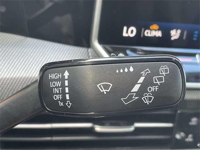2025 Volkswagen Golf GTI Autobahn photo 23