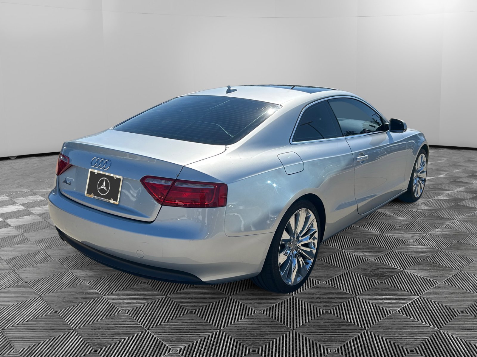 2011 Audi A5 2.0T Premium photo 5