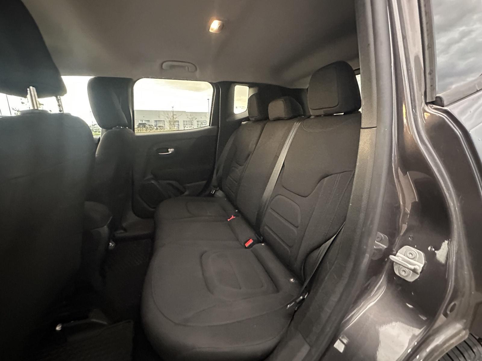 2019 Jeep Renegade Latitude photo 7
