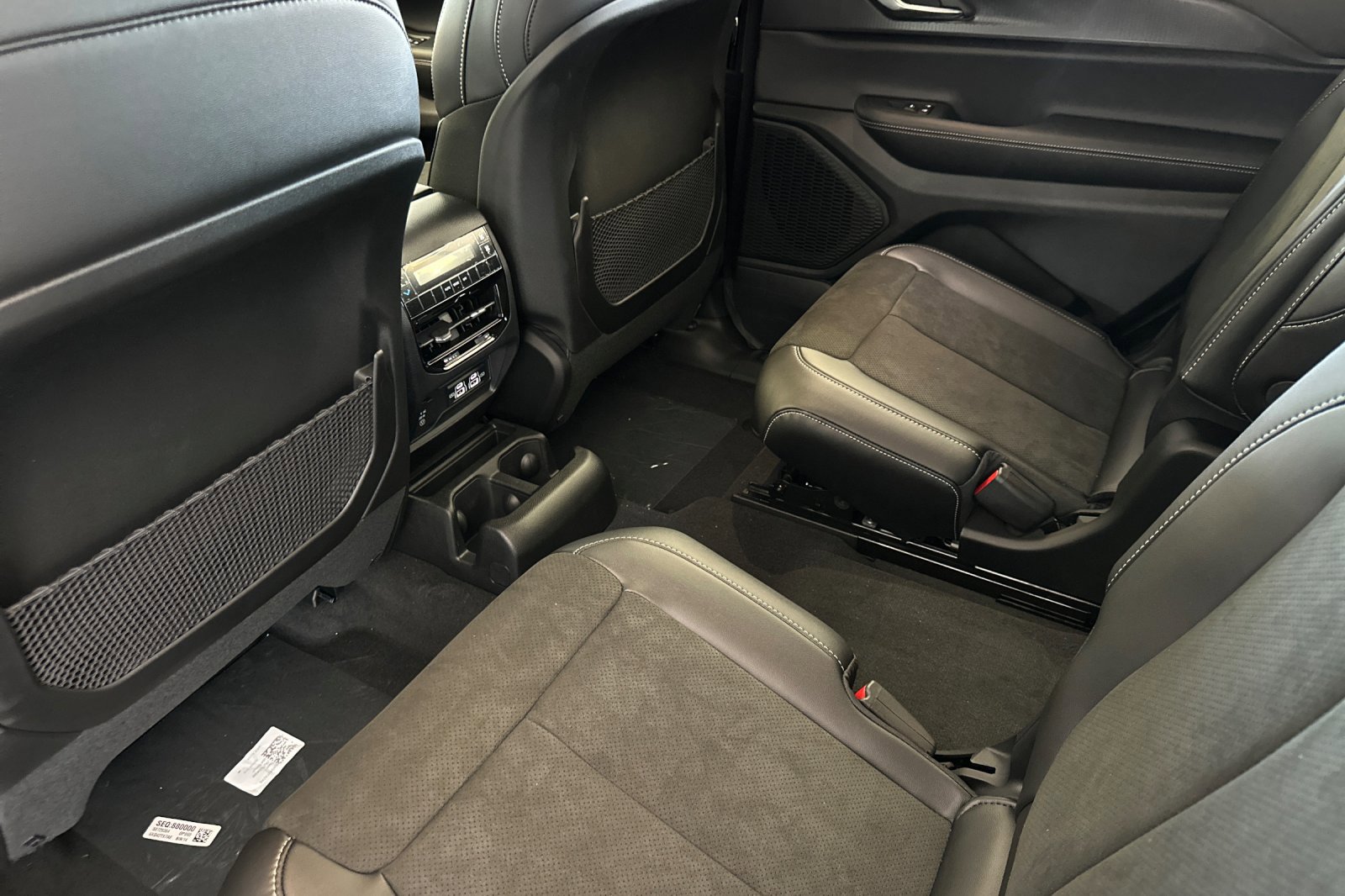 2025 Jeep Grand Cherokee Altitude X photo 12