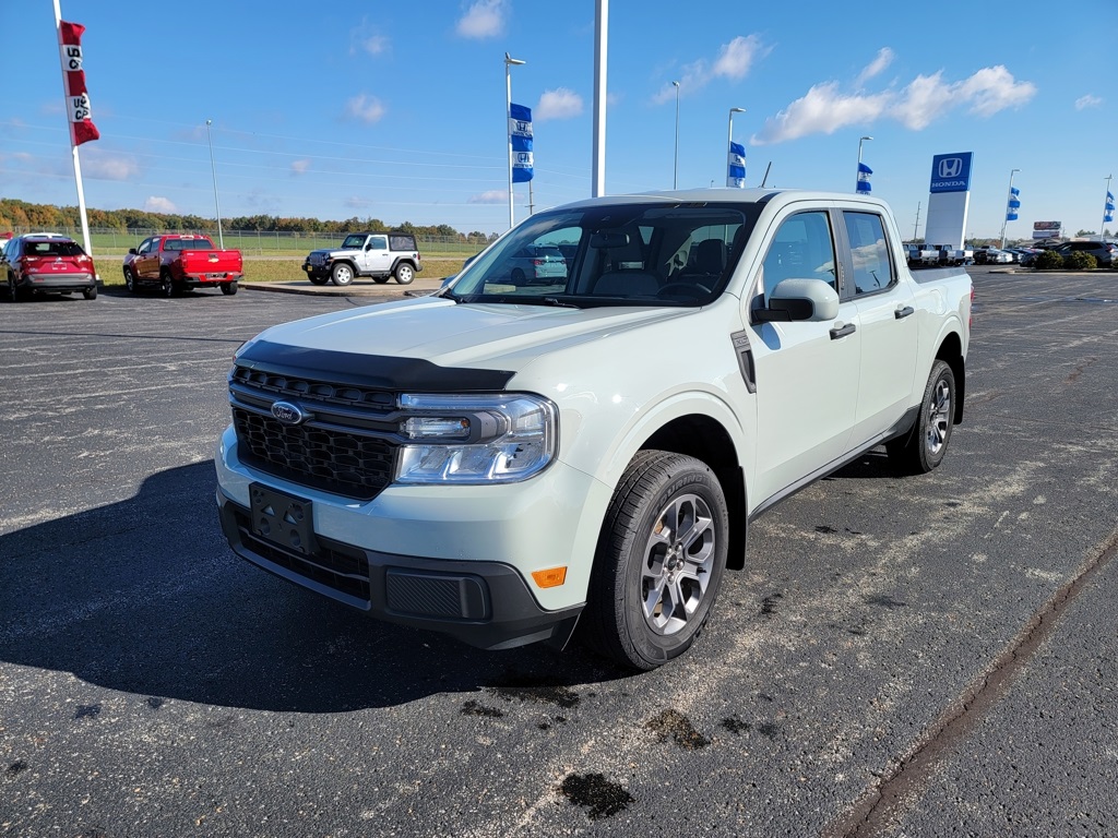 2023 Ford Maverick XLT photo 3