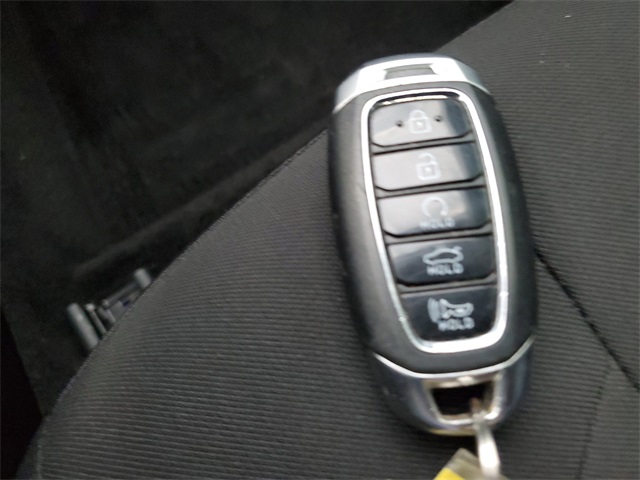 2021 Hyundai Elantra SEL photo 19