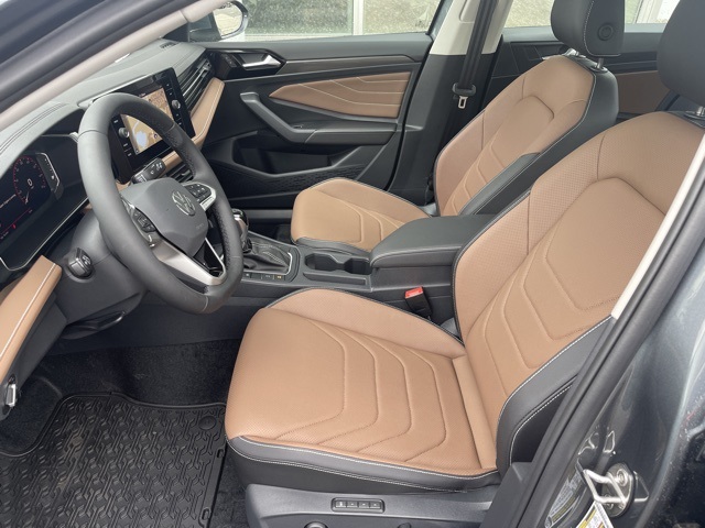 2025 Volkswagen Jetta 1.5T SEL photo 12