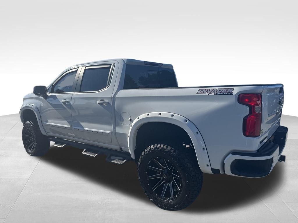2023 Chevrolet Silverado 1500 RST photo 4