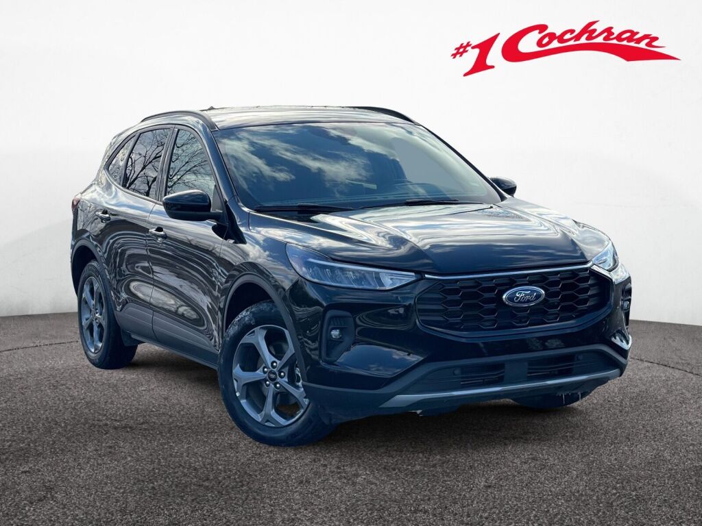 2025 Ford Escape SEL's photo