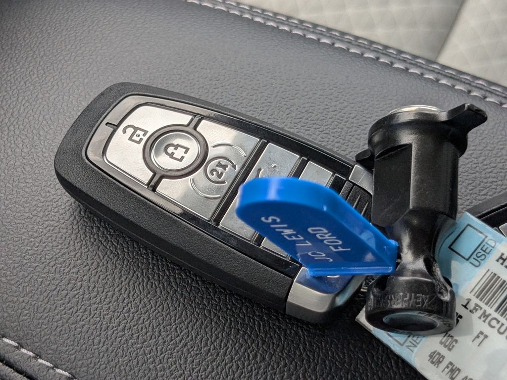2025 Ford Escape Active photo 28