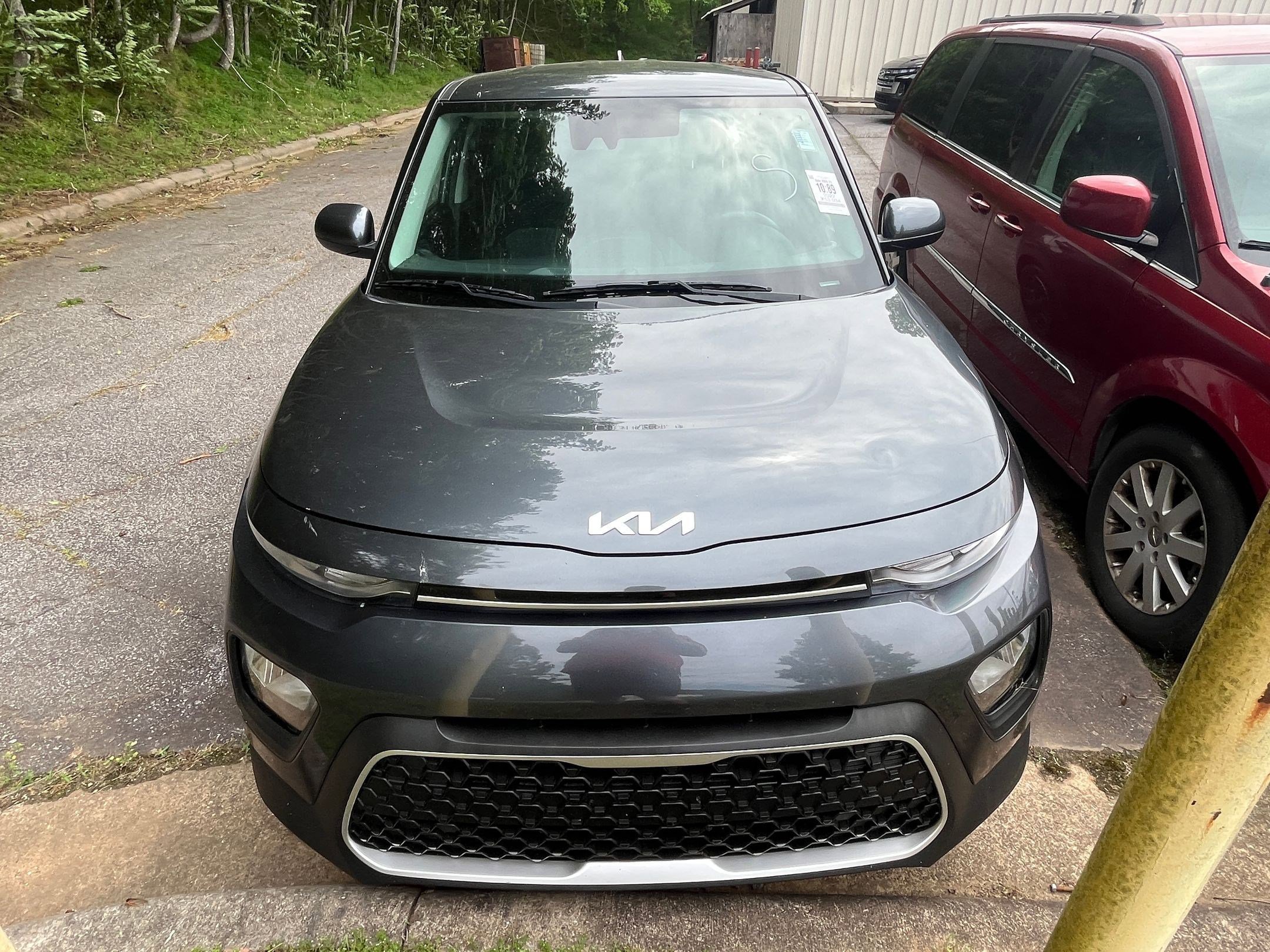 2022 Kia Soul LX photo 2