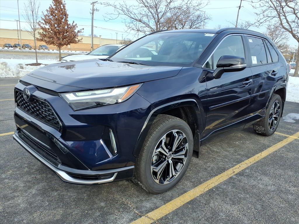 2025 Toyota RAV4 XSE's photo