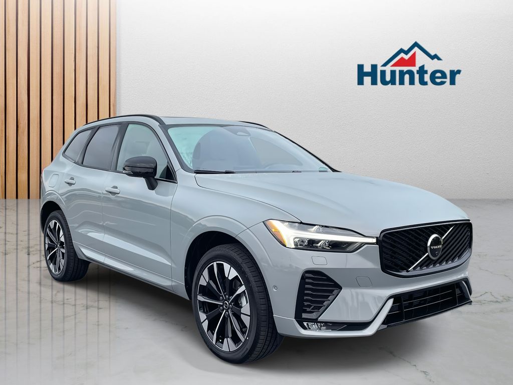 2026 Volvo XC60 Plus's photo