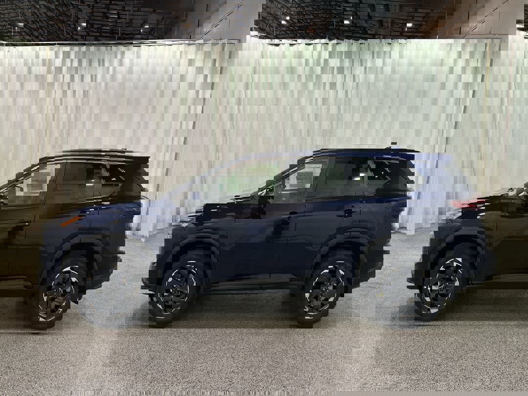 2026 Nissan Rogue SV photo 4