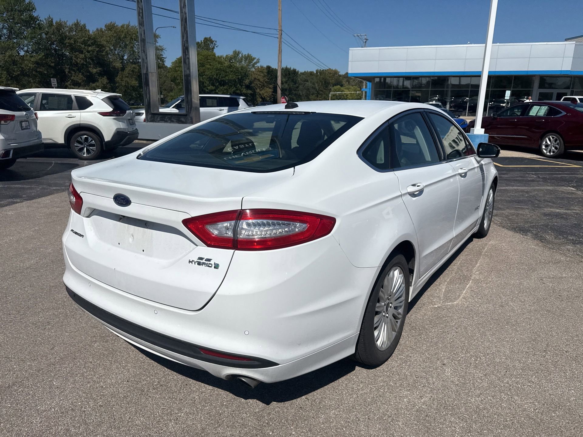 2016 Ford Fusion SE Hybrid photo 4