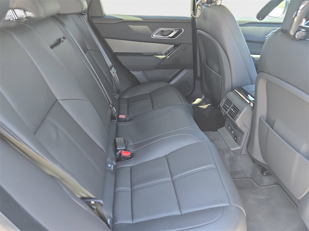 2026 Land Rover Range Rover Velar P250 S photo 7