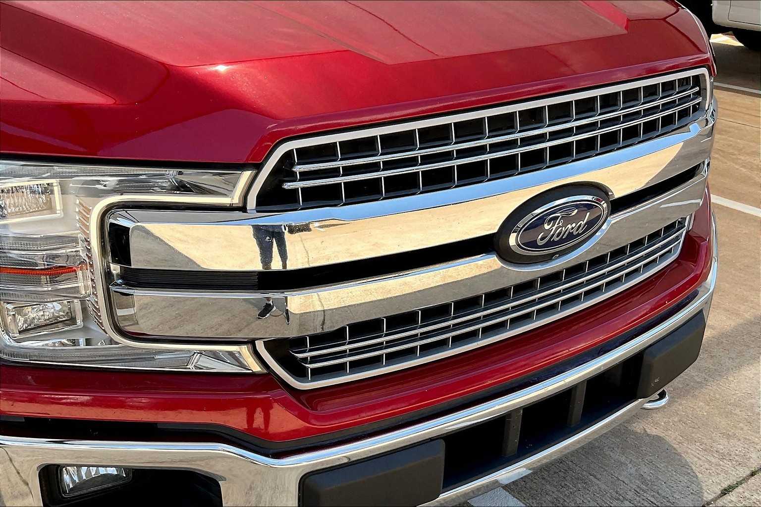 2020 Ford F-150 Lariat photo 28