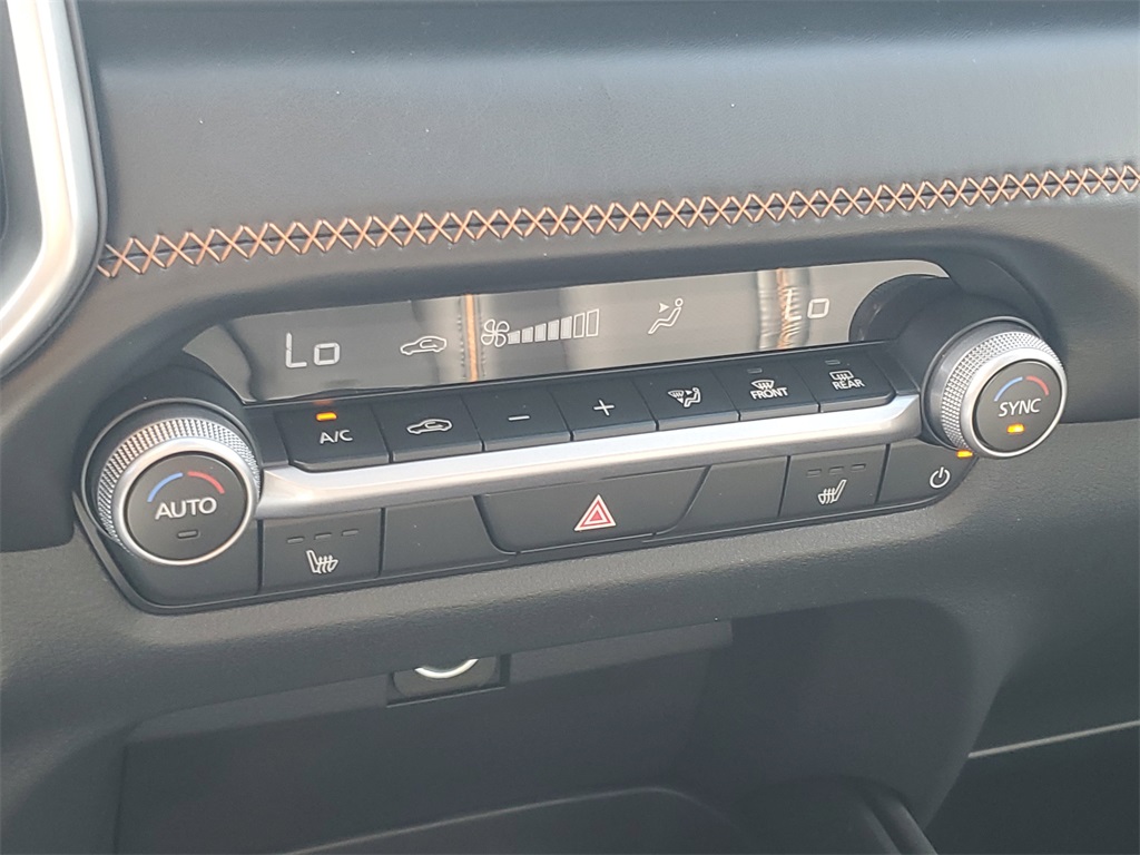 2025 Mazda CX-50 Premium photo 25