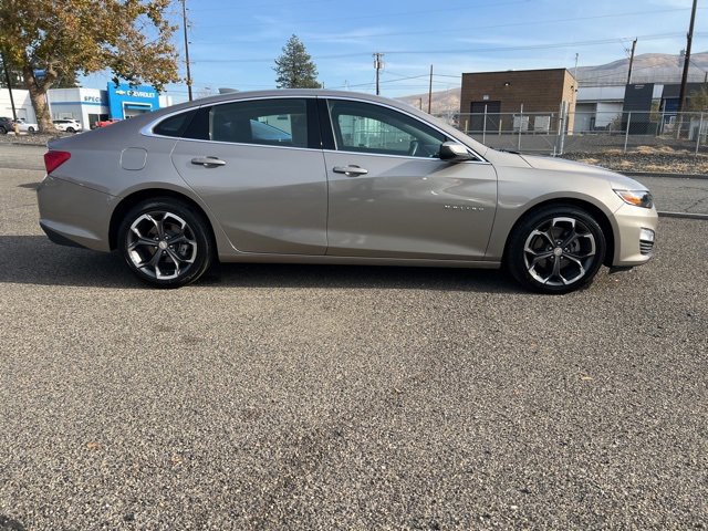 Used 2023 Chevrolet Malibu 1LT with VIN 1G1ZD5ST9PF210581 for sale in Prosser, WA