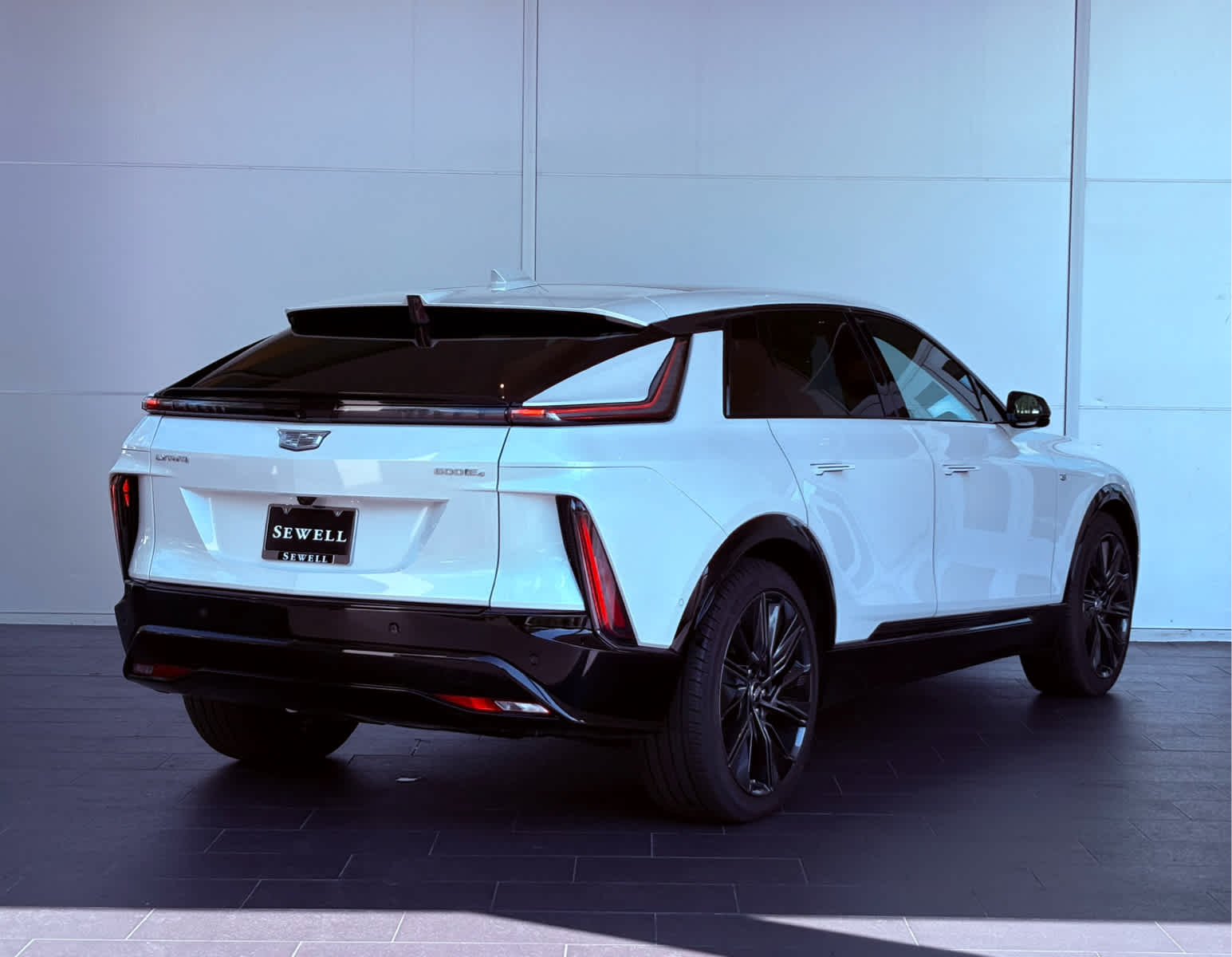 2024 Cadillac Lyriq Sport photo 4