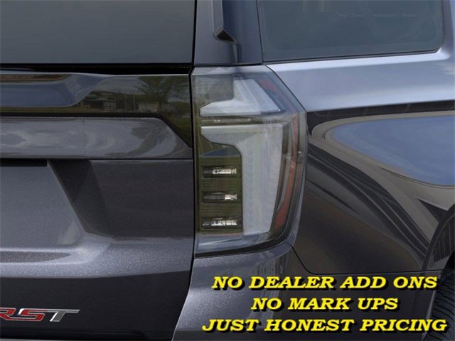 2025 Chevrolet Suburban RST photo 10