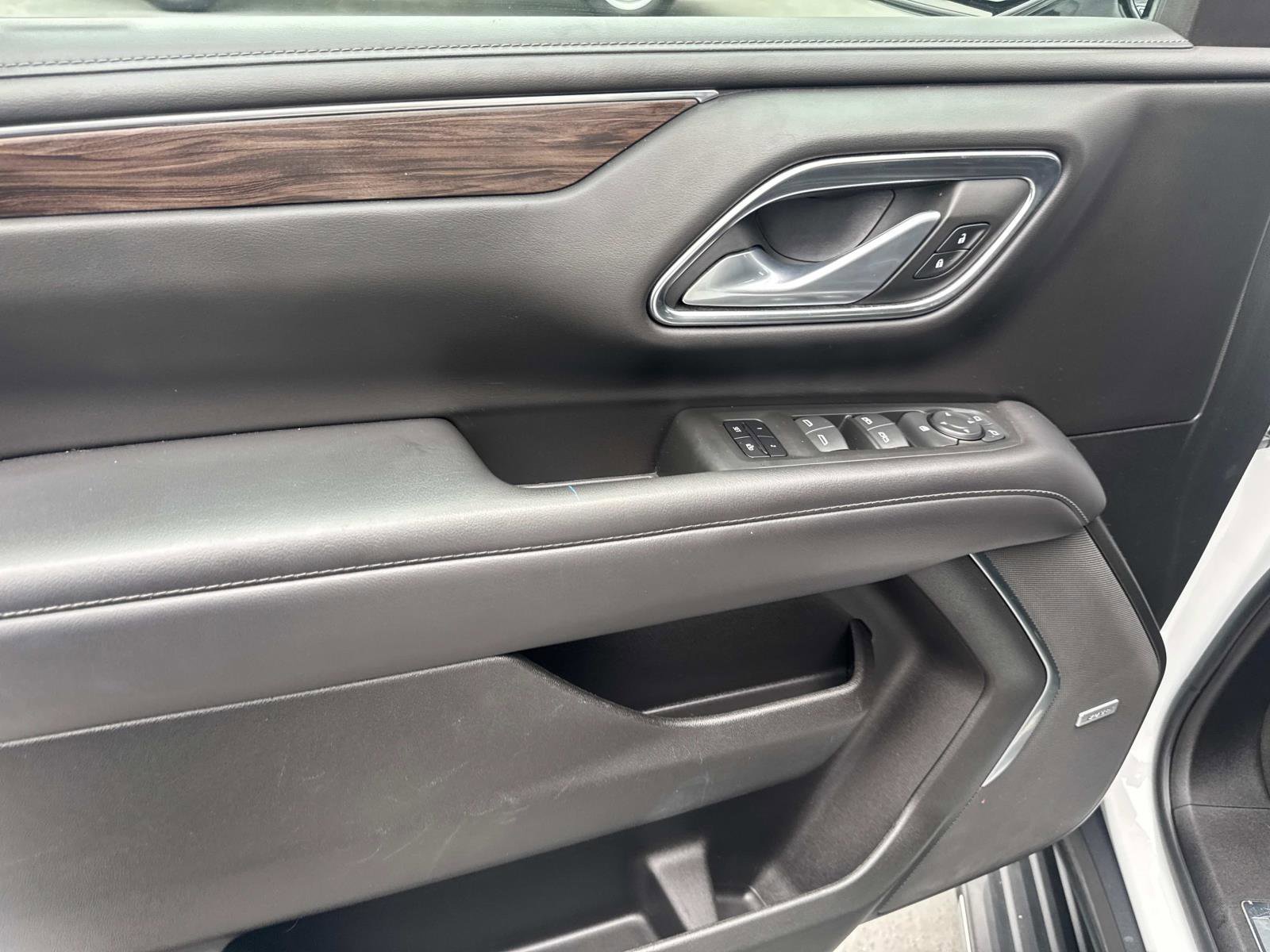 Used 2022 Summit White Chevrolet LT image 14