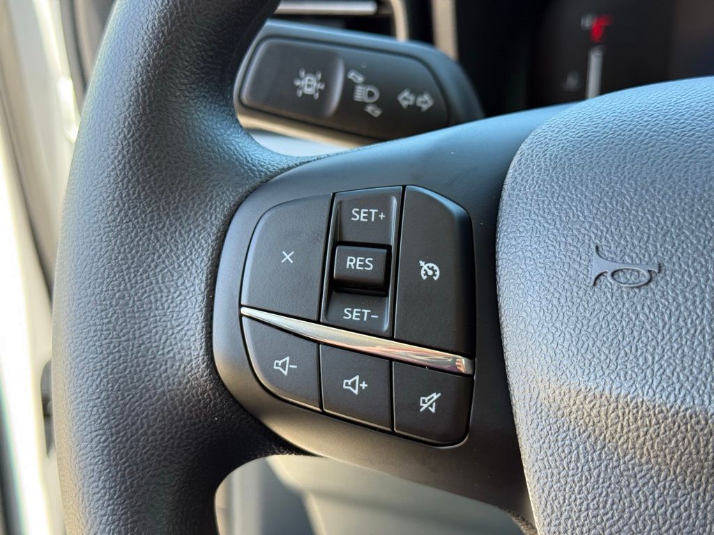 2025 Ford Maverick XL photo 12