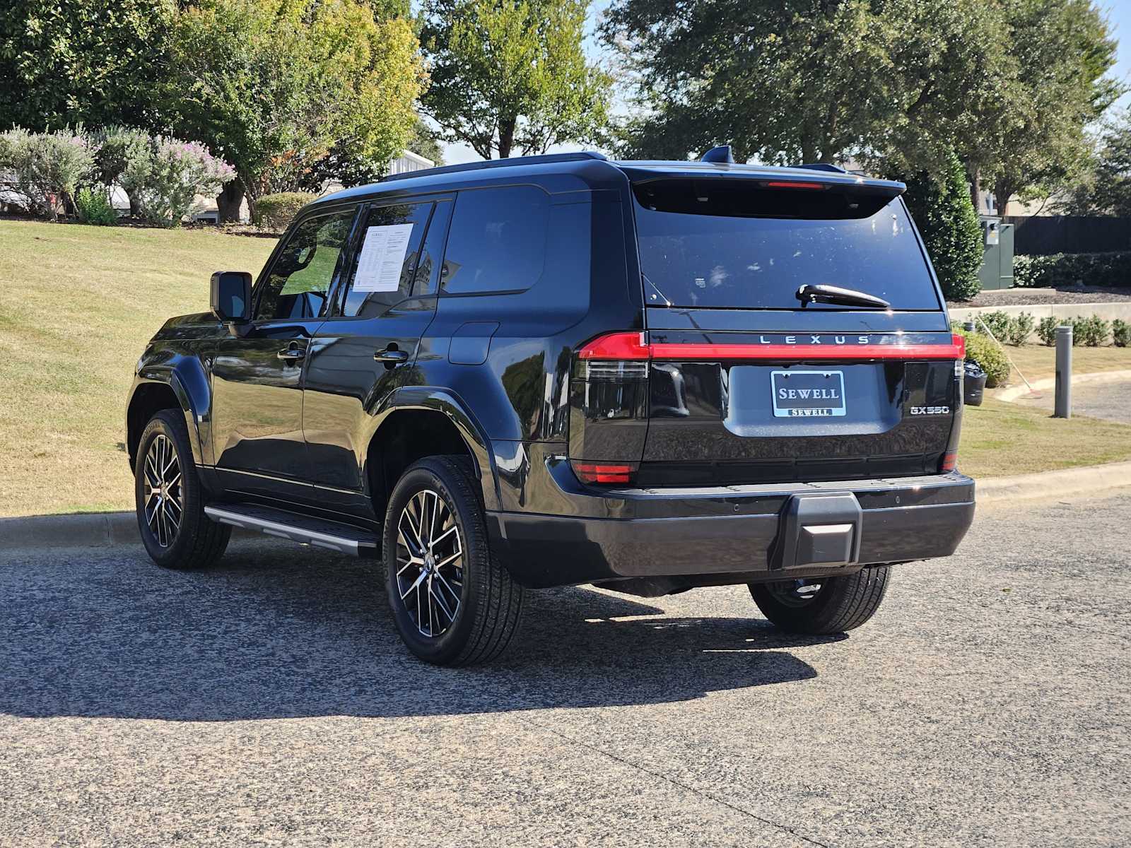 2025 Lexus GX 550 Premium photo 3