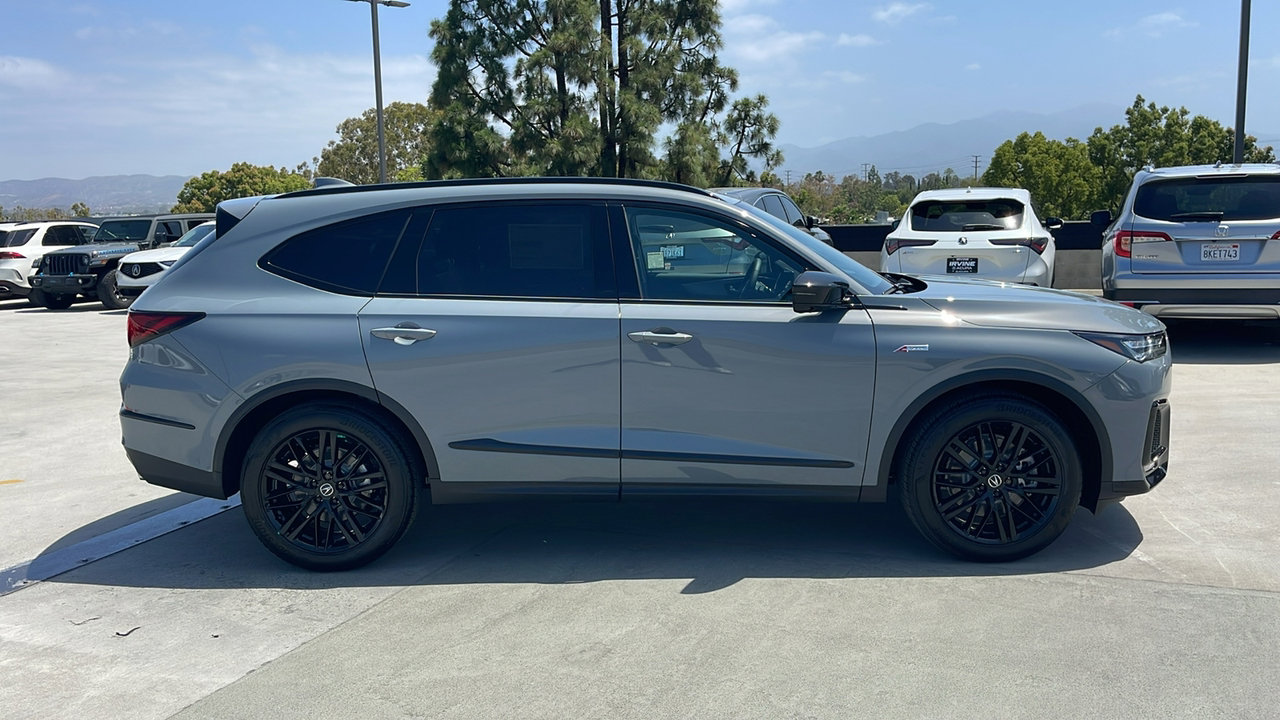 2026 Acura MDX SH-AWD A-Spec Advance photo 3