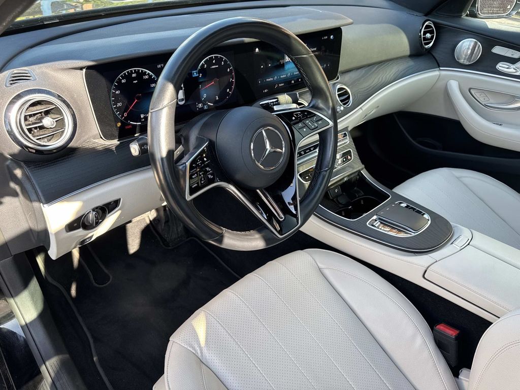 2022 Mercedes Benz E 350 4MATIC photo 17