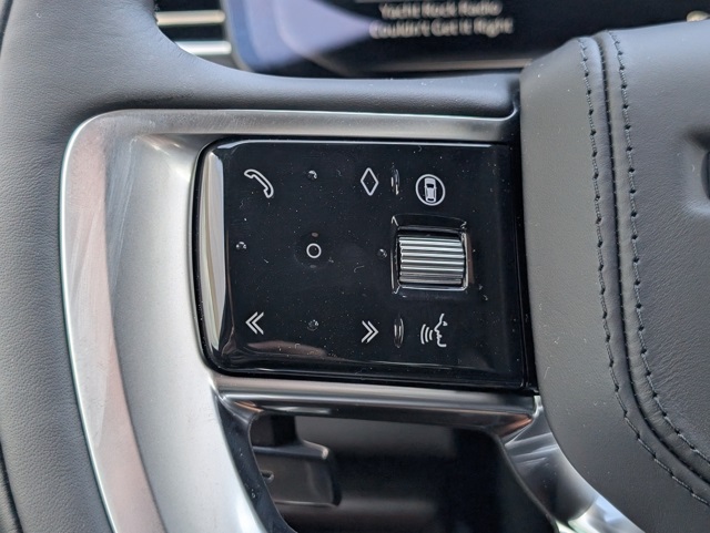 2025 Land Rover Range Rover SE photo 19