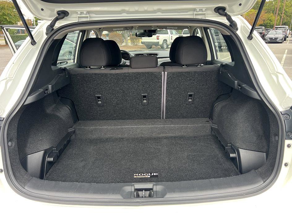 2022 Nissan Rogue Sport S photo 25