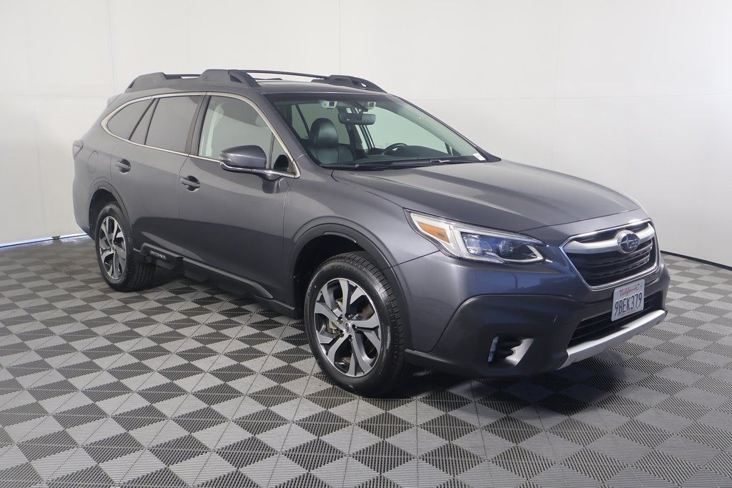 2022 Subaru Outback Limited XT photo 3