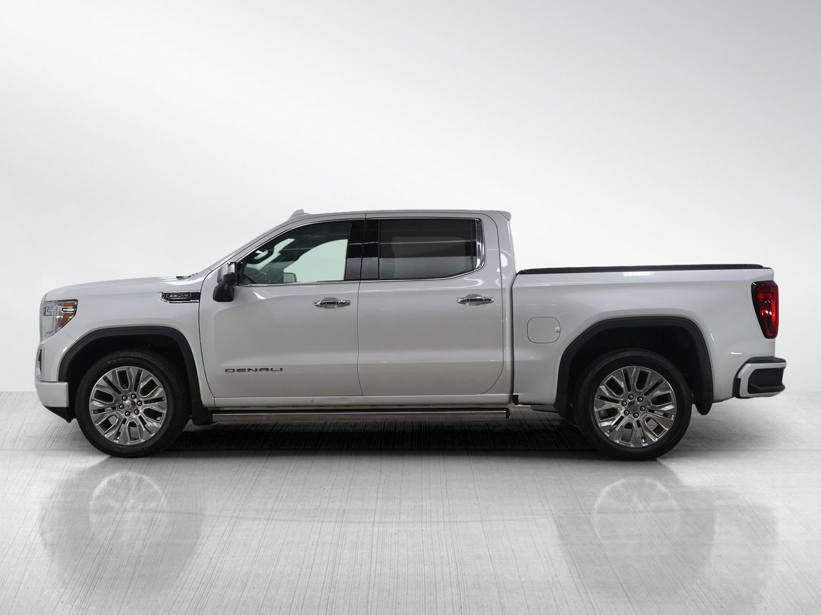 Used 2021 GMC Sierra 1500 Denali Denali with VIN 3GTU9FEL0MG243371 for sale in Bloomington, Minnesota