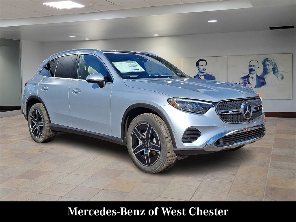2026 Mercedes-Benz GLC Base's photo