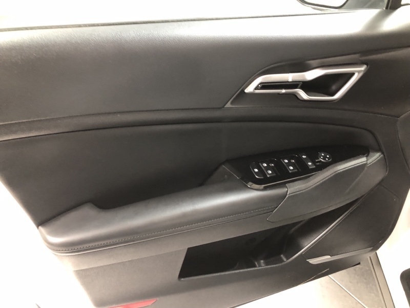 2023 Kia Sportage EX photo 19