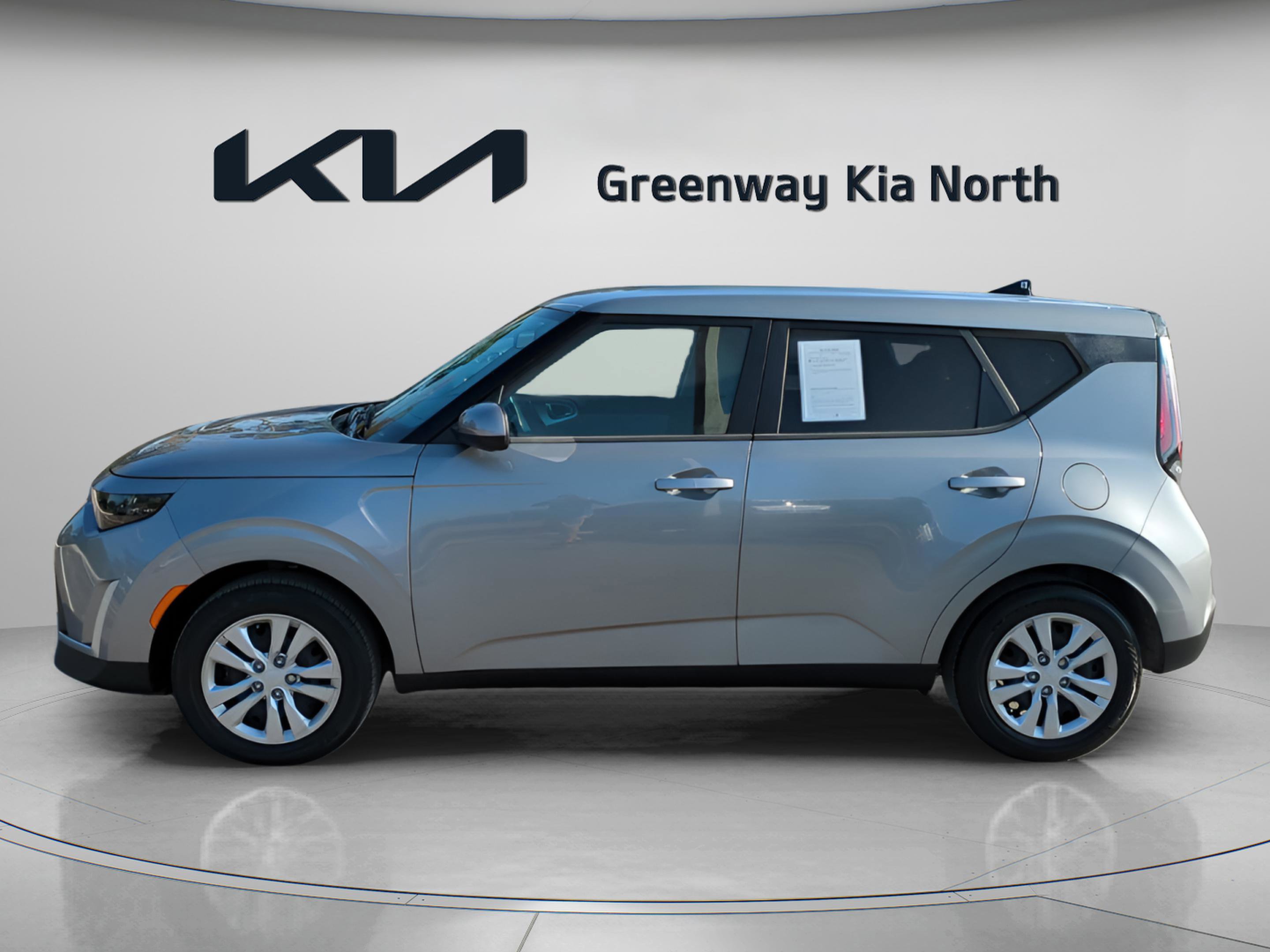 2024 Kia Soul LX S photo 4