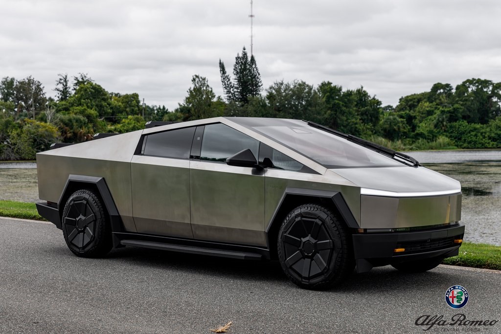 2024 Tesla Cybertruck