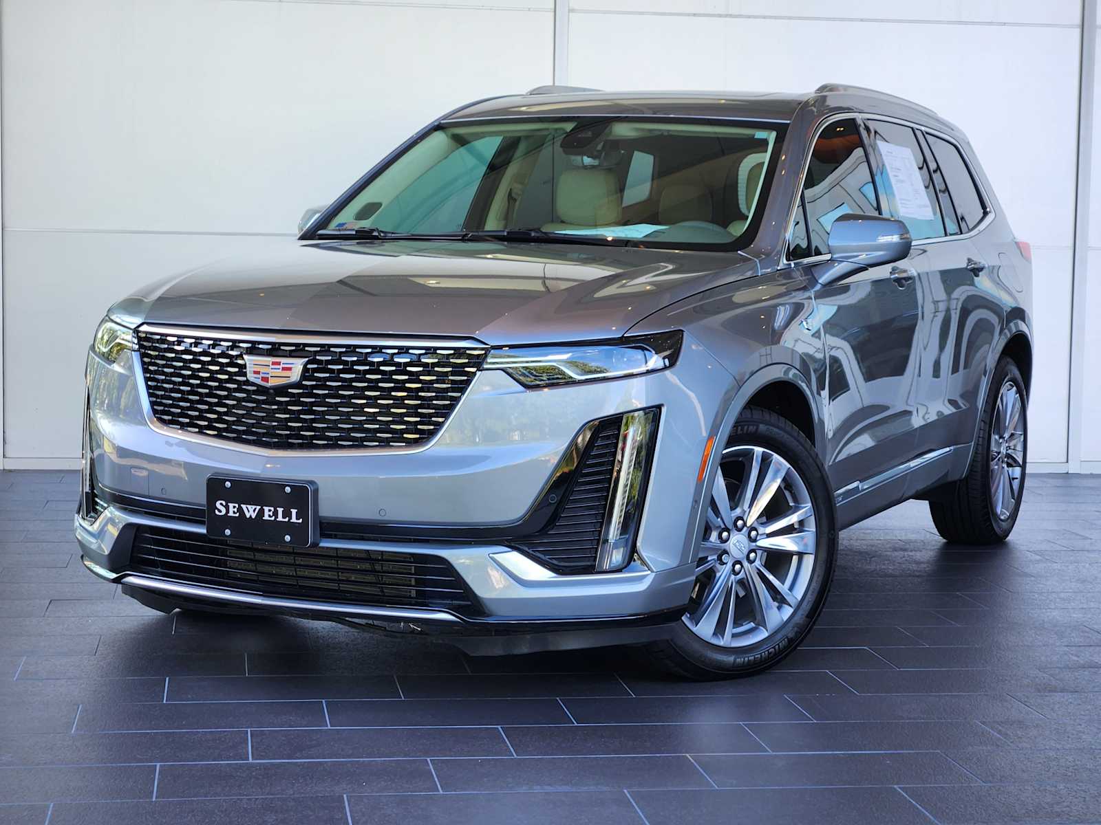 New 2025 Argent Silver Metallic Cadillac Premium Luxury image 1