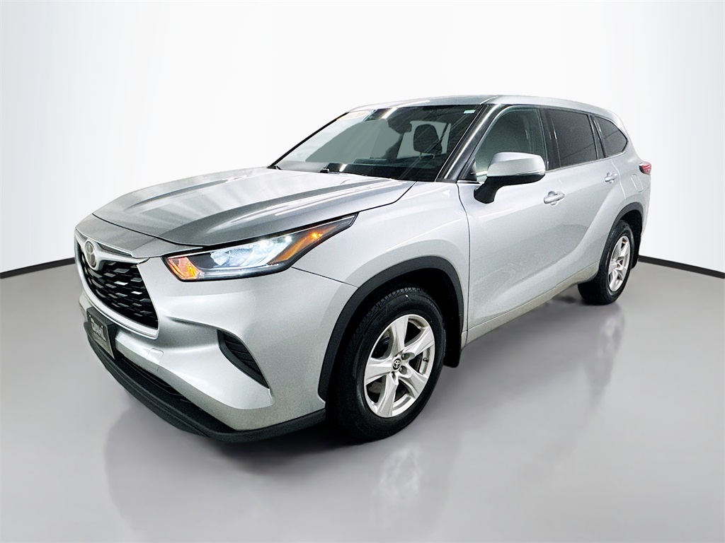2020 Toyota Highlander L photo 3
