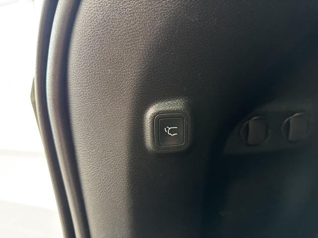 2021 Jeep Cherokee Latitude Lux photo 8
