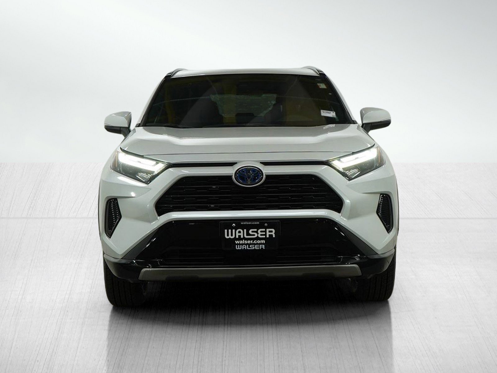 2024 Toyota RAV4 Hybrid SE photo 5