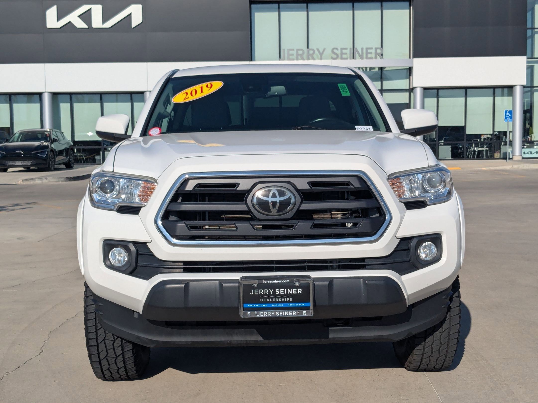 2019 Toyota Tacoma SR5 4x4 photo 8