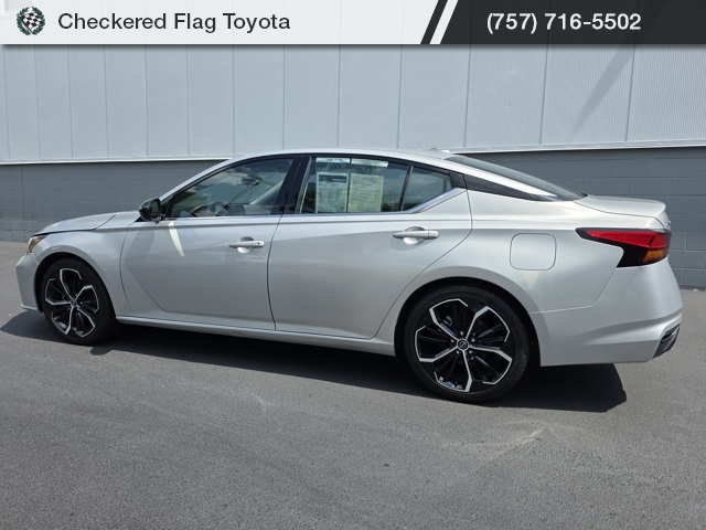 2023 Nissan Altima 2.5 SR photo 4