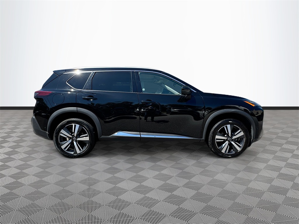 2023 Nissan Rogue SL photo 2