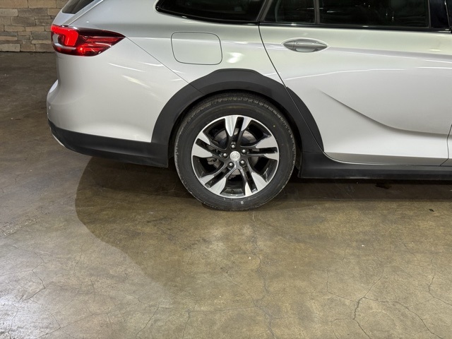 2018 Buick Regal TourX Essence photo 6