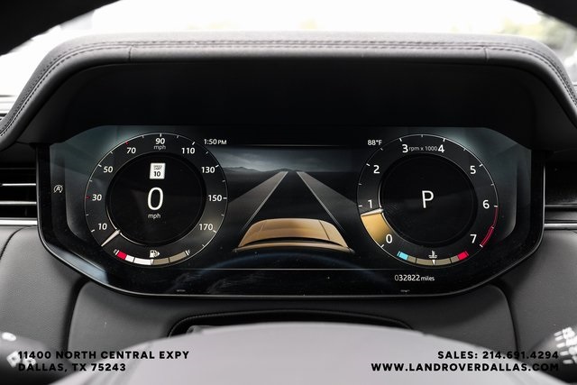 2023 Land Rover Range Rover SE photo 18