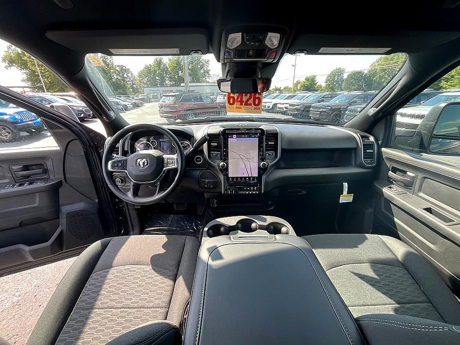 2025 Ram 2500 Tradesman photo 33