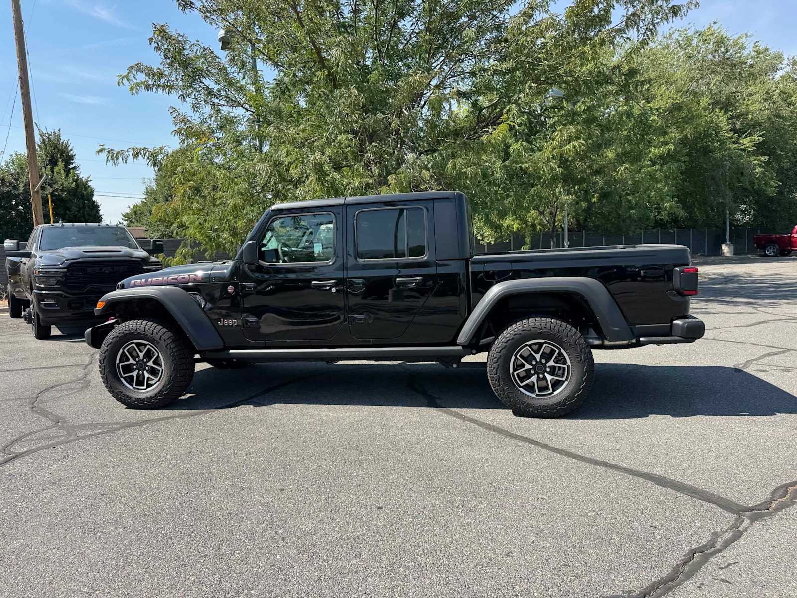 2025 Jeep Gladiator Rubicon photo 2