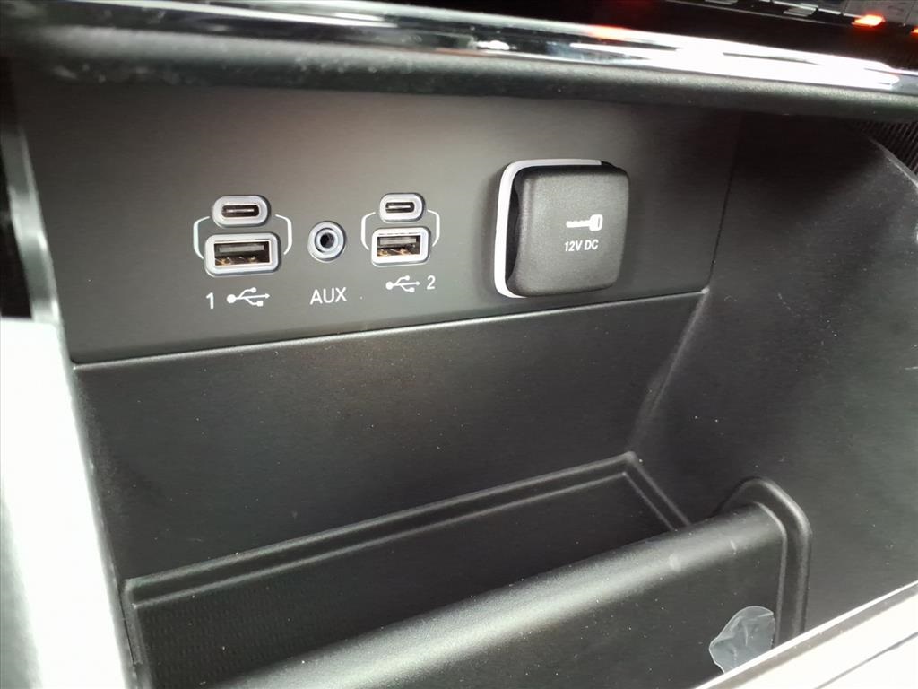 2025 Jeep Grand Cherokee Limited photo 16