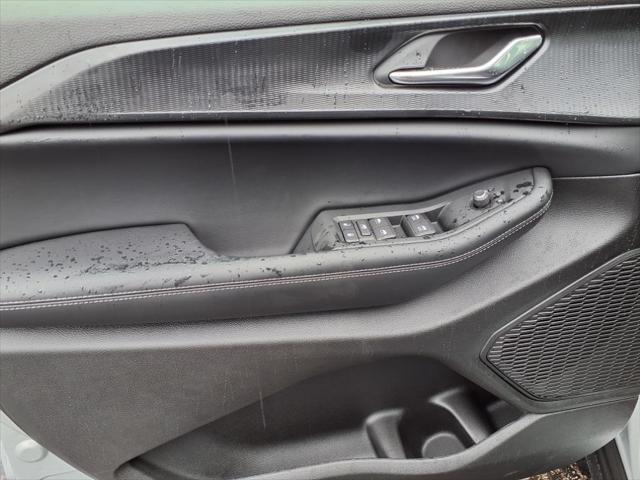 2025 Jeep Grand Cherokee Altitude X photo 2