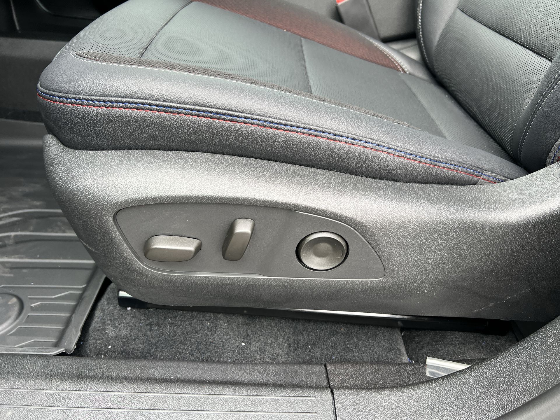 2025 Chevrolet Equinox EV 3RS photo 8